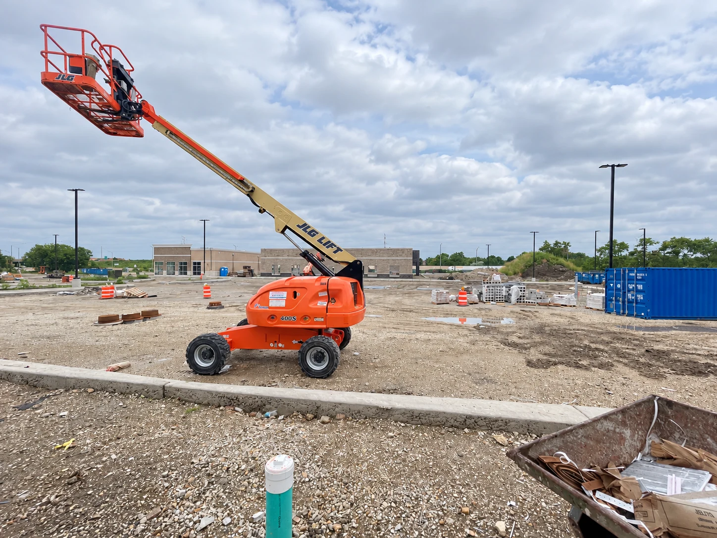 Boom lift and commercial building construction at The Overlook at Oakbrook.